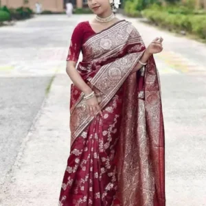 বেনারসি শাড়ি