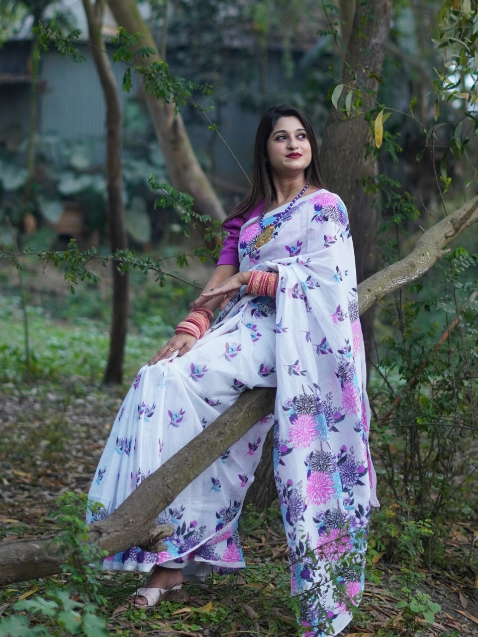 প্রিমিয়াম প্রিন্ট শাড়ি - Image 2